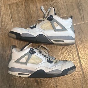 Jordan Retro 4 “White Cement”